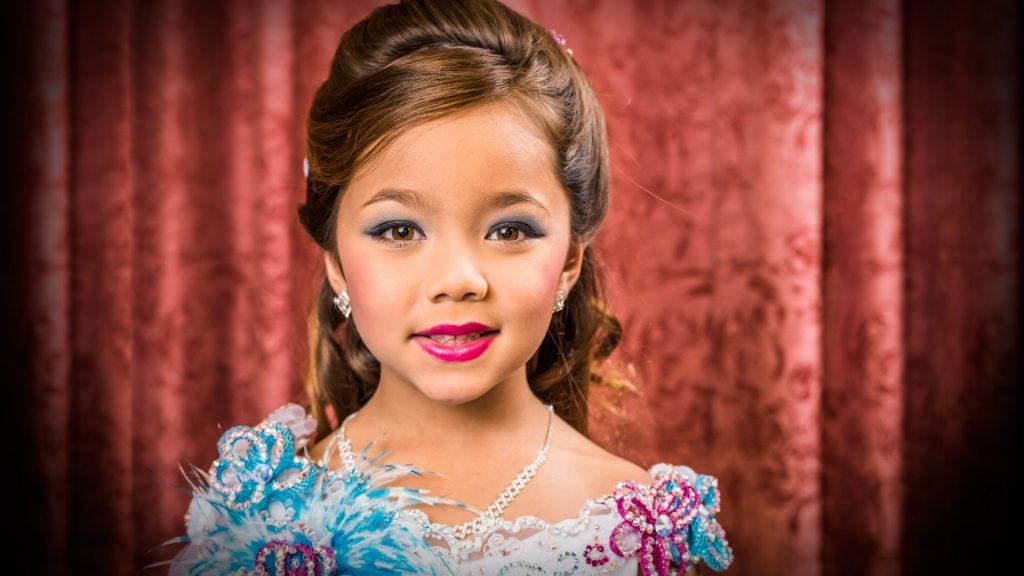 MusikHolics - Are child Beauty Pageants Good or Bad for Their Development?
